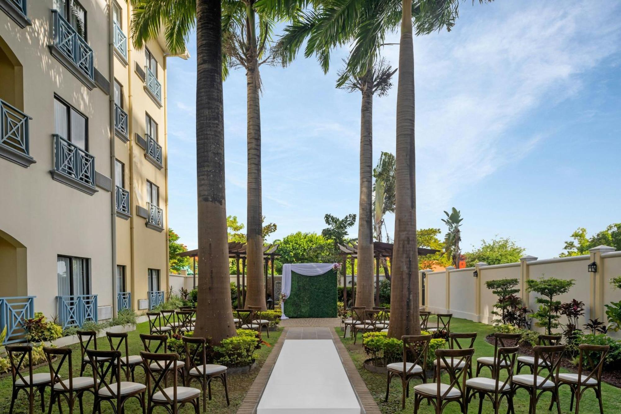 Courtyard By Marriott Port Of Spain Exterior foto